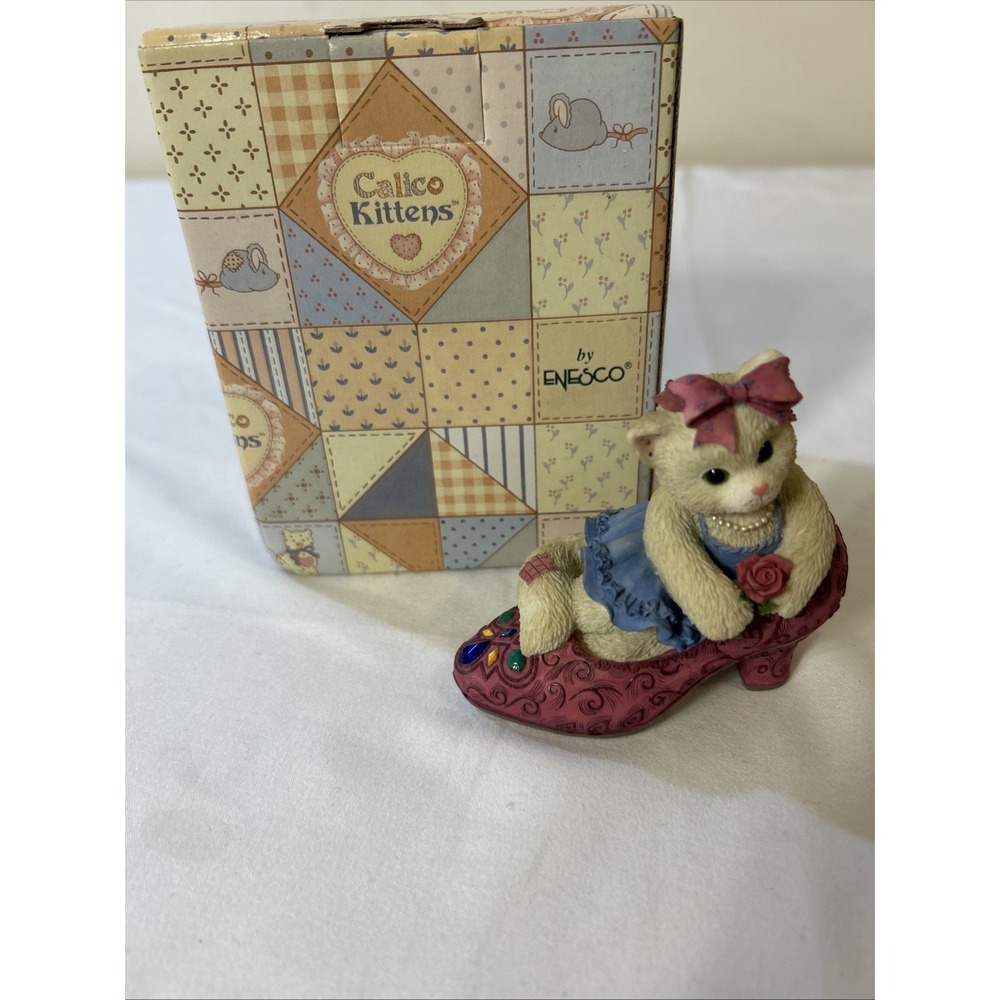 Enesco Calico Kittens "It's Not Easy To Fill Your Shoes" Posh Cat In High Heel